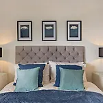 3 Bed In Keighley Oc-94182 *