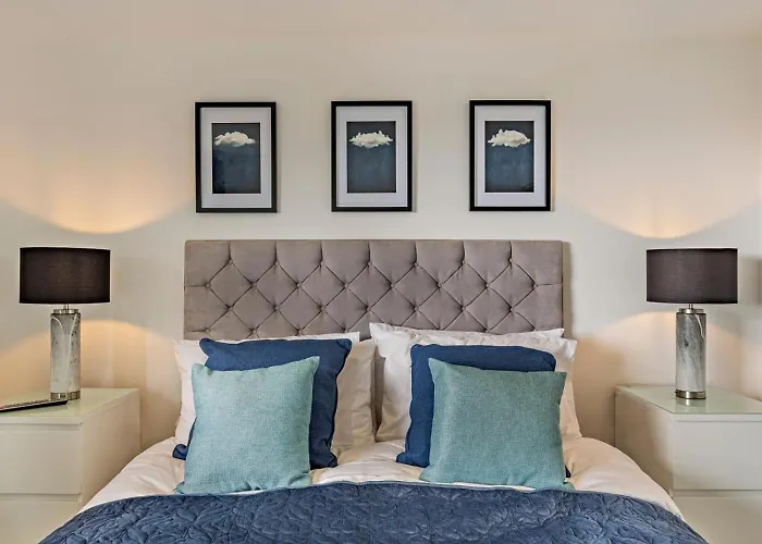 3 Bed In Keighley Oc-94182 *