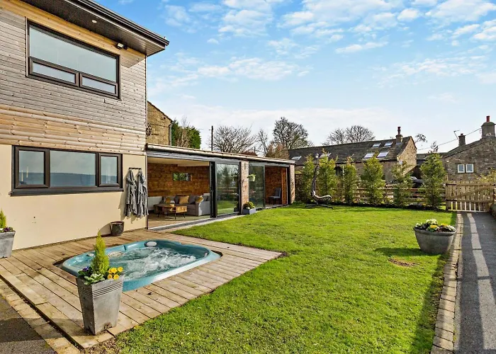 3 Bed In Keighley Oc-94182 *